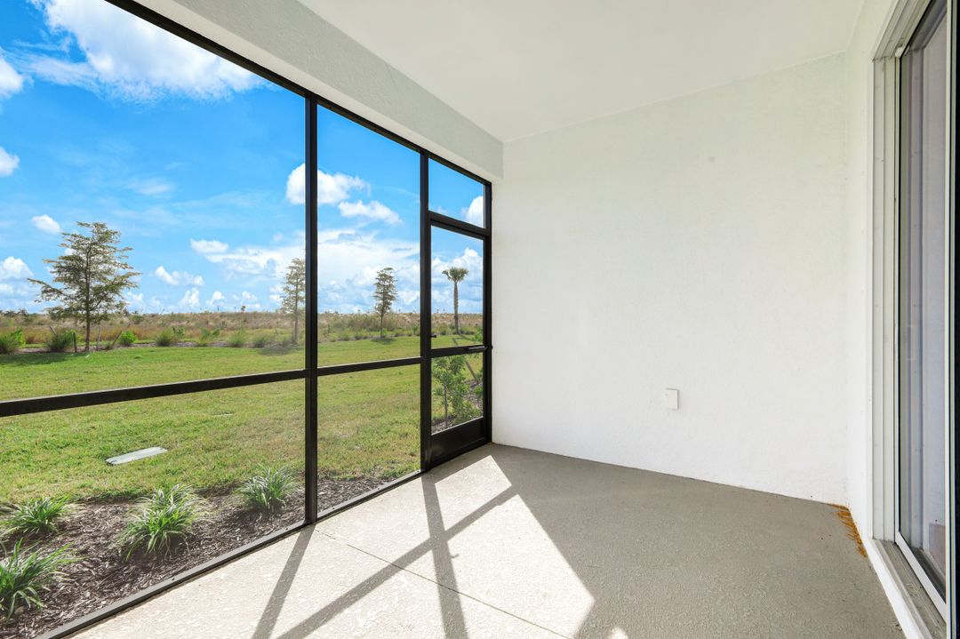 11811 Venetian Lagoon Dr #102, Fort Myers, FL 33913