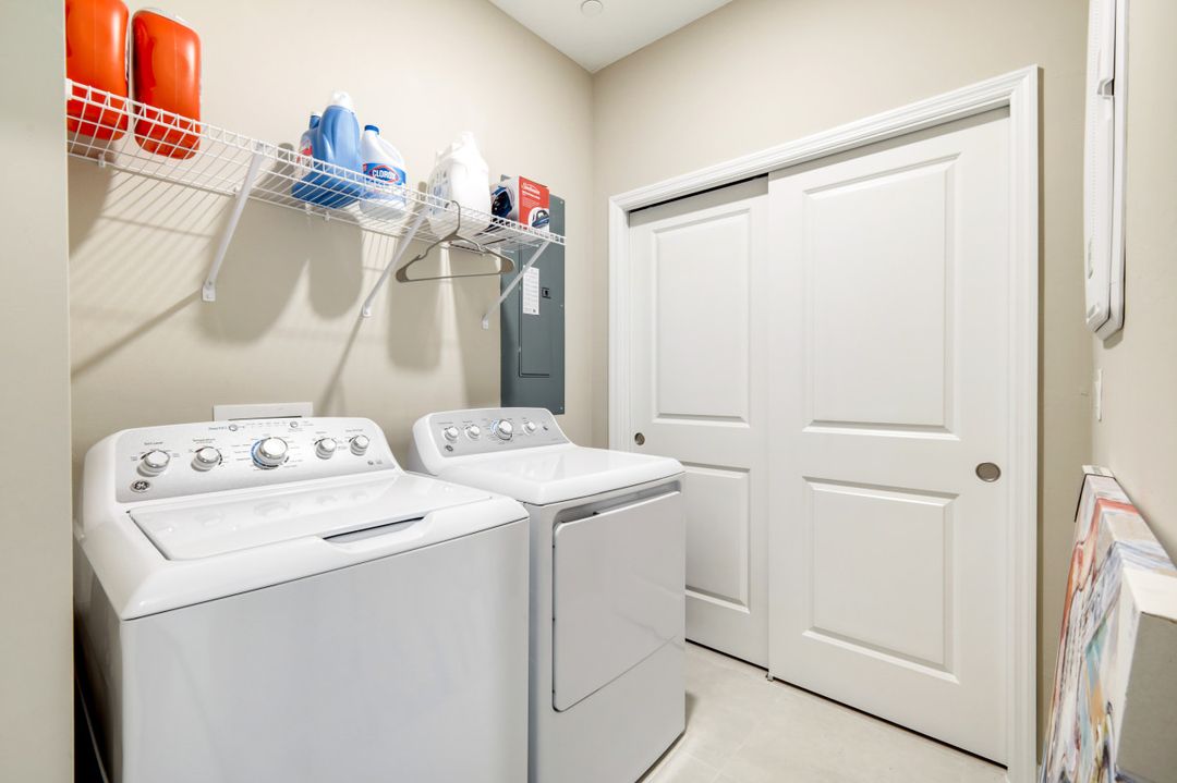 11811 Venetian Lagoon Dr #102, Fort Myers, FL 33913