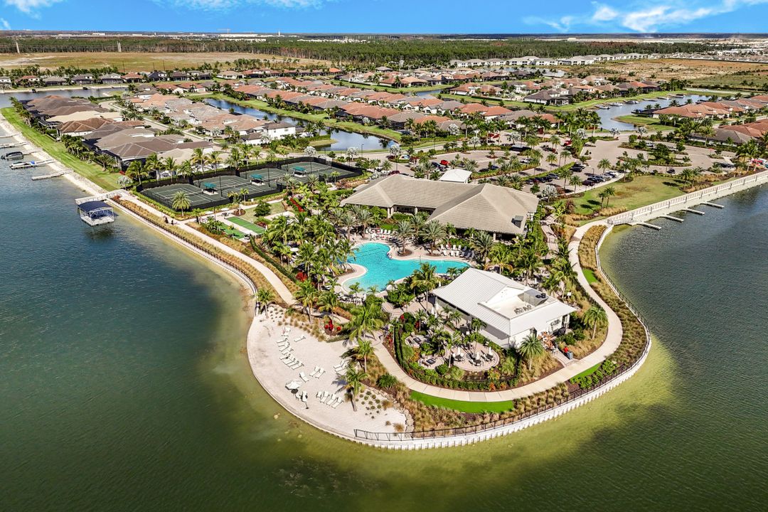 11811 Venetian Lagoon Dr #102, Fort Myers, FL 33913