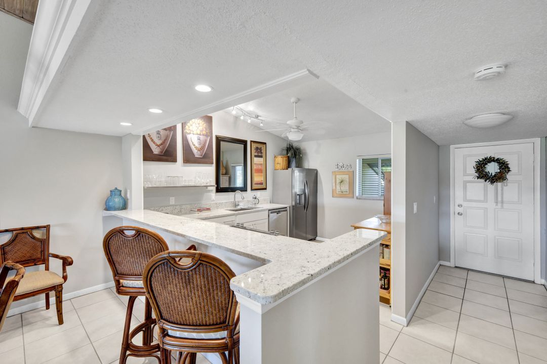 16710 Partridge Place Rd #201, Fort Myers, FL 33908