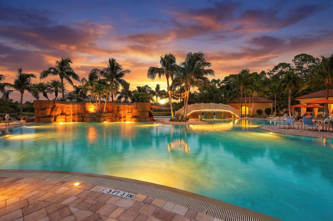 9554 Trevi Ct  #4726, Naples, FL 34113