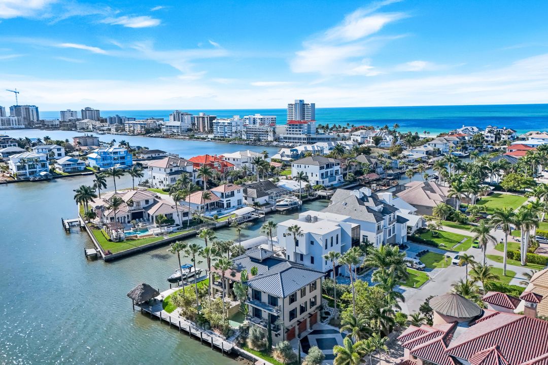 290 Channel Dr, Naples, FL 34108