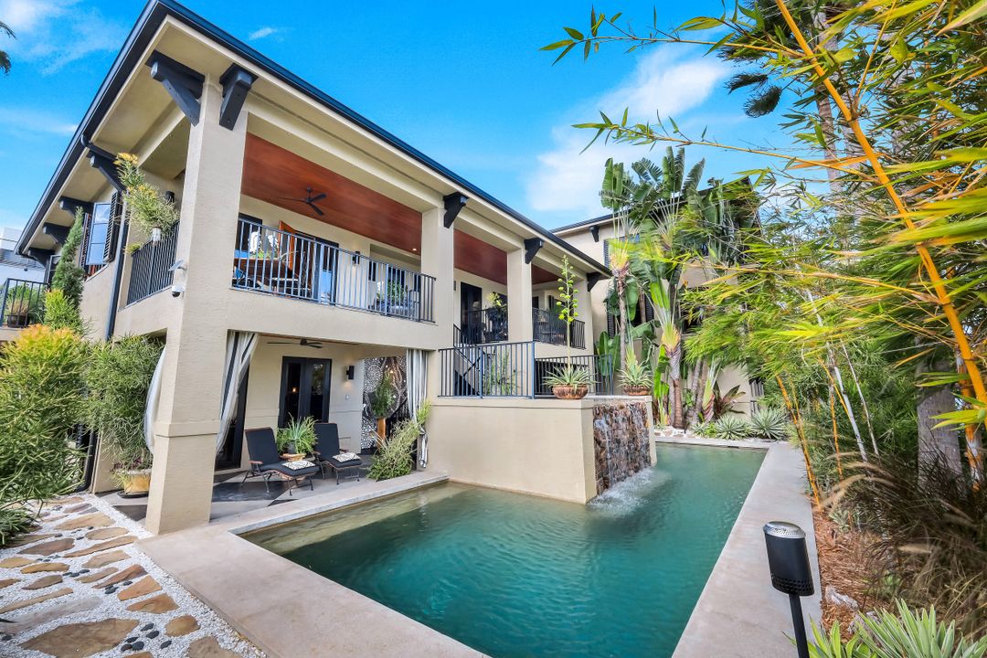 290 Channel Dr, Naples, FL 34108