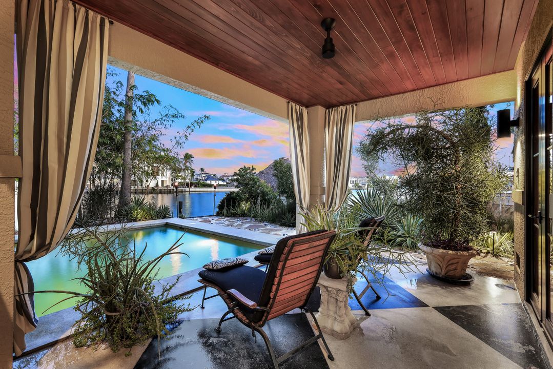 290 Channel Dr, Naples, FL 34108