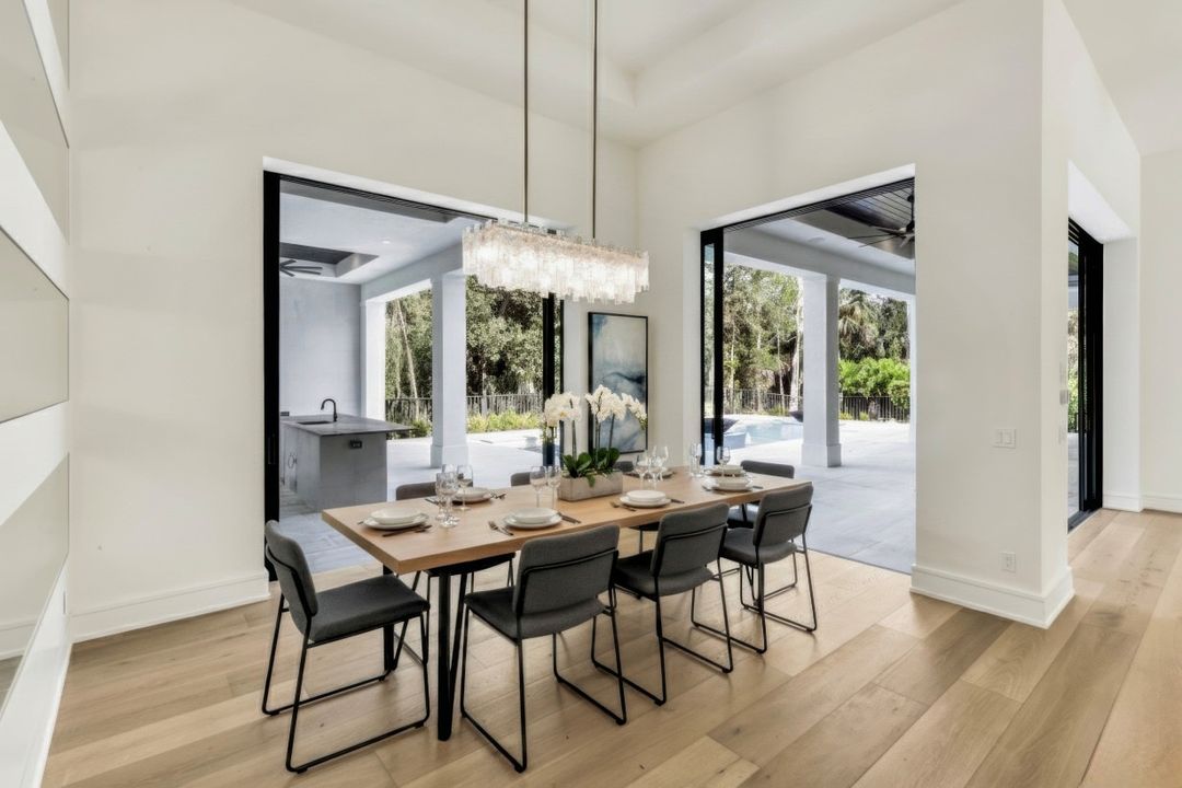 3891 Brynwood Dr, Naples, FL 34119