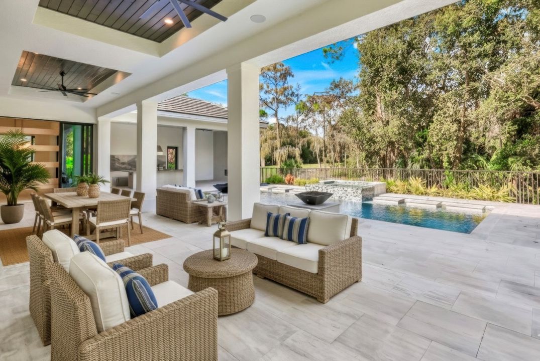 3891 Brynwood Dr, Naples, FL 34119