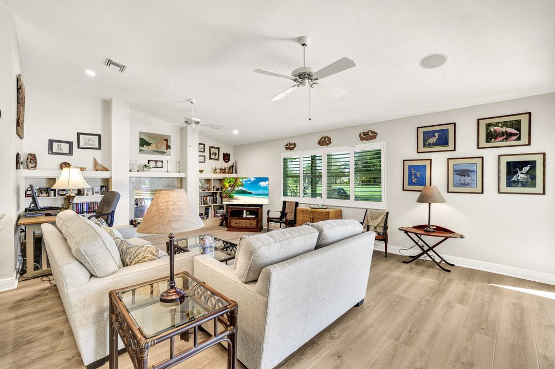 28415 Sombrero Dr, Bonita Springs, FL 34135