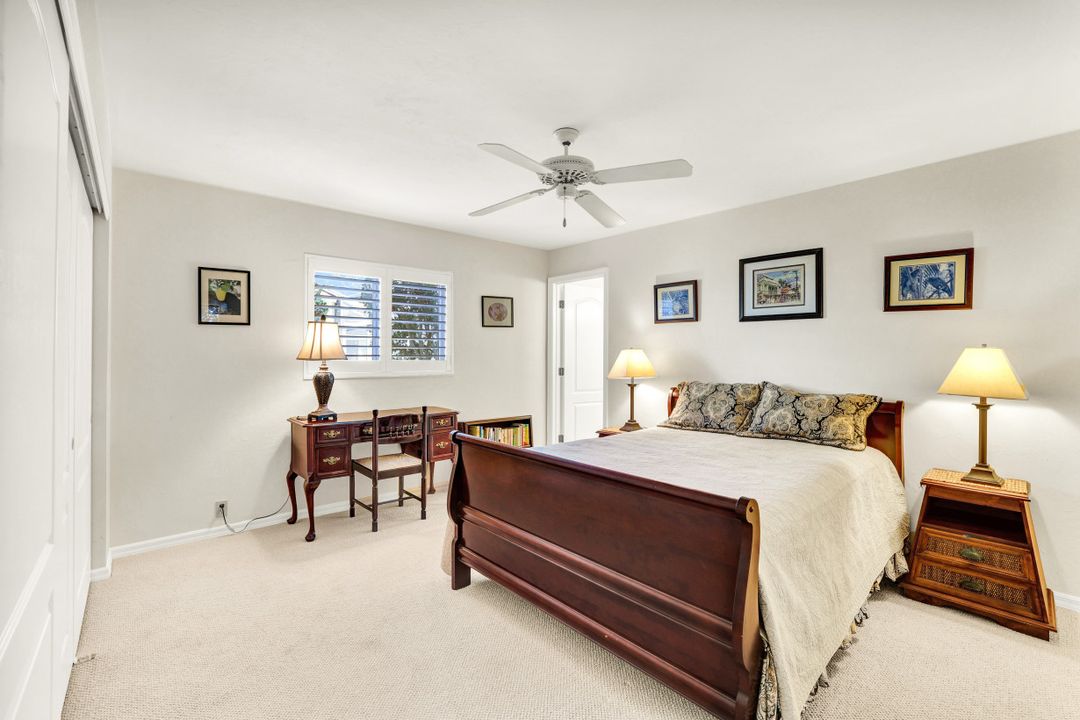 28415 Sombrero Dr, Bonita Springs, FL 34135