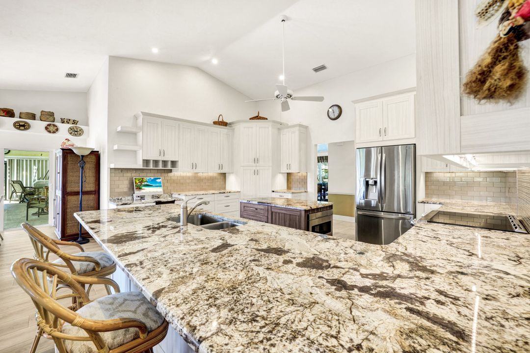 28415 Sombrero Dr, Bonita Springs, FL 34135