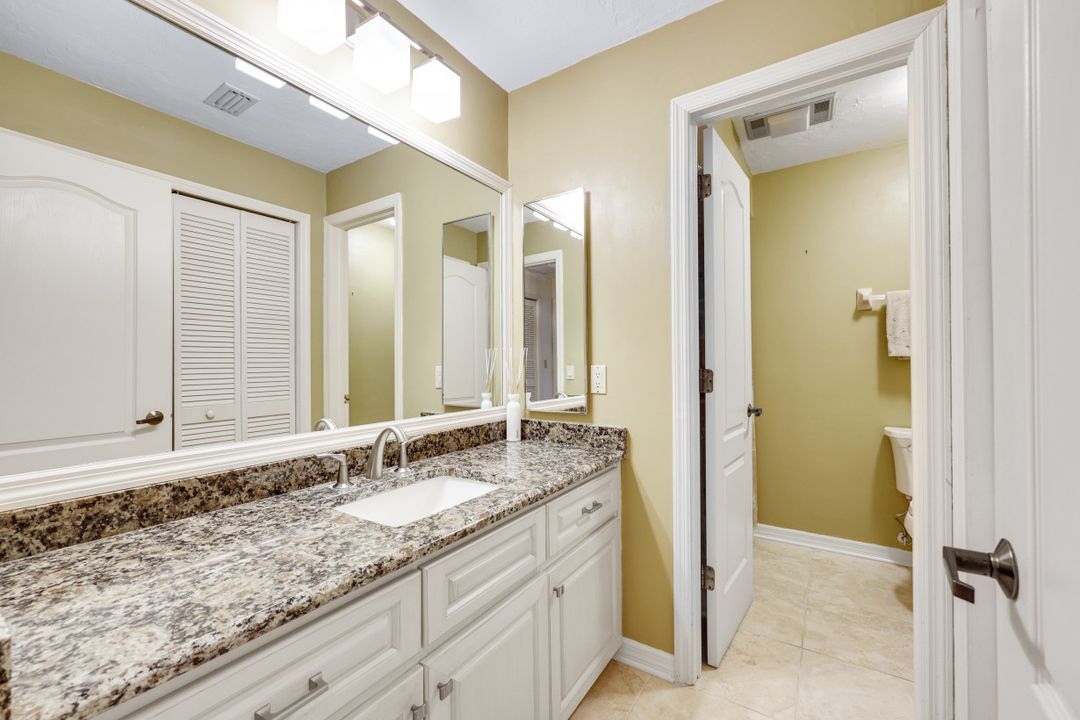 28415 Sombrero Dr, Bonita Springs, FL 34135