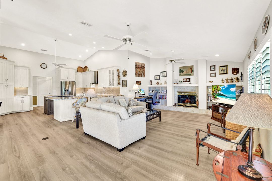 28415 Sombrero Dr, Bonita Springs, FL 34135