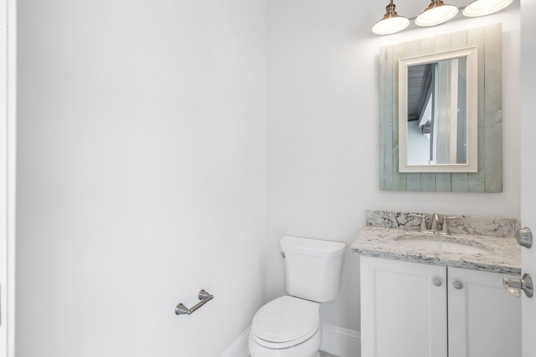 6348 Lyford Isle Dr, Naples, FL 34113