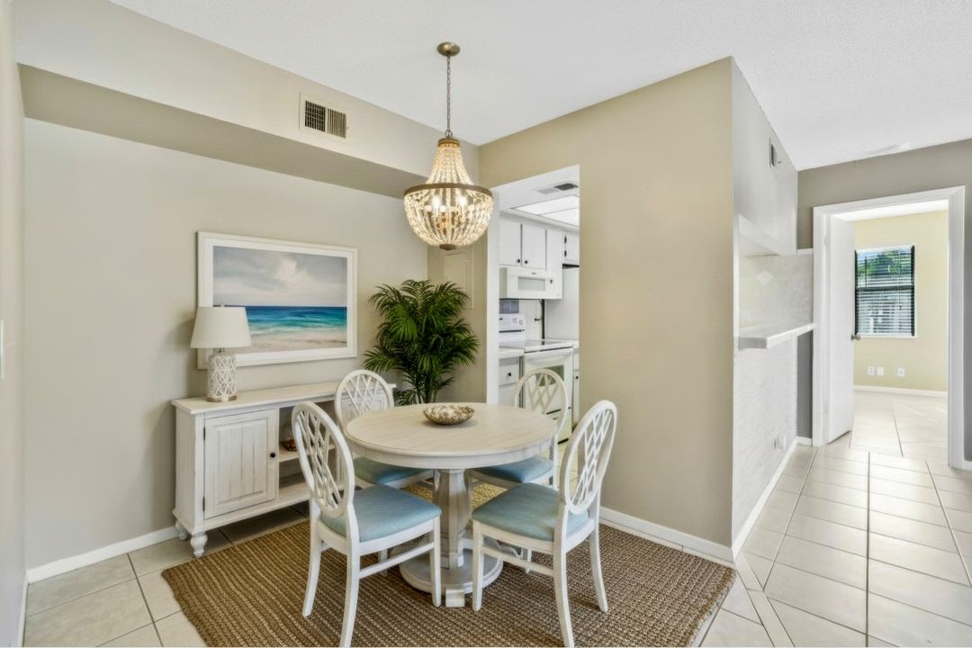 4345 27th Ct SW #204, Naples, FL 34116