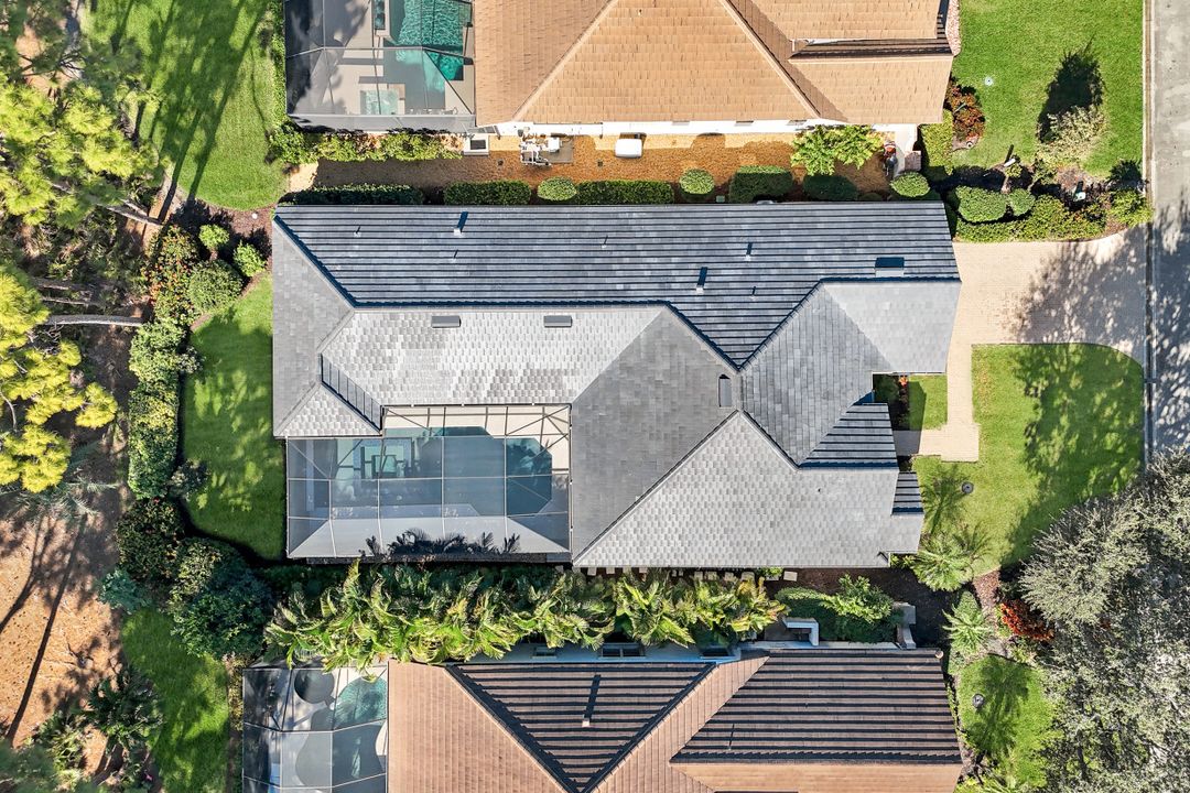 237 Charleston Ct, Naples, FL 34110