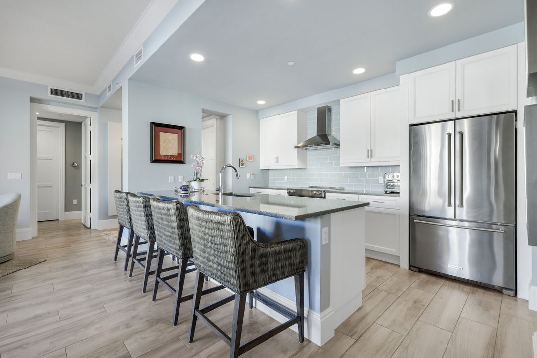 1035 3rd Ave S #406, Naples, FL 34102