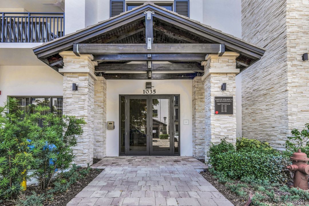 1035 3rd Ave S #406, Naples, FL 34102