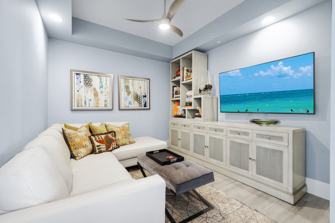 1035 3rd Ave S #406, Naples, FL 34102