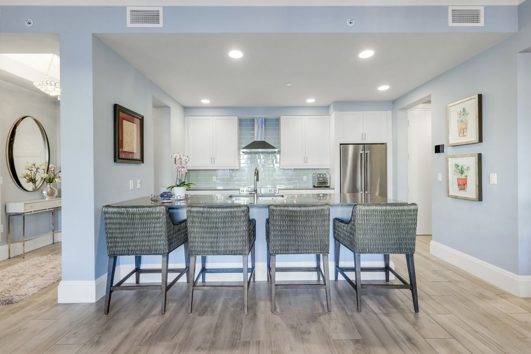 1035 3rd Ave S #406, Naples, FL 34102