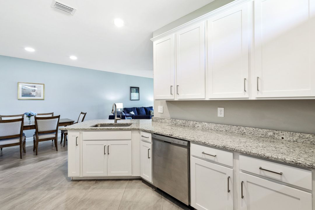 14021 Pine Lodge Ln, Fort Myers, FL 33913