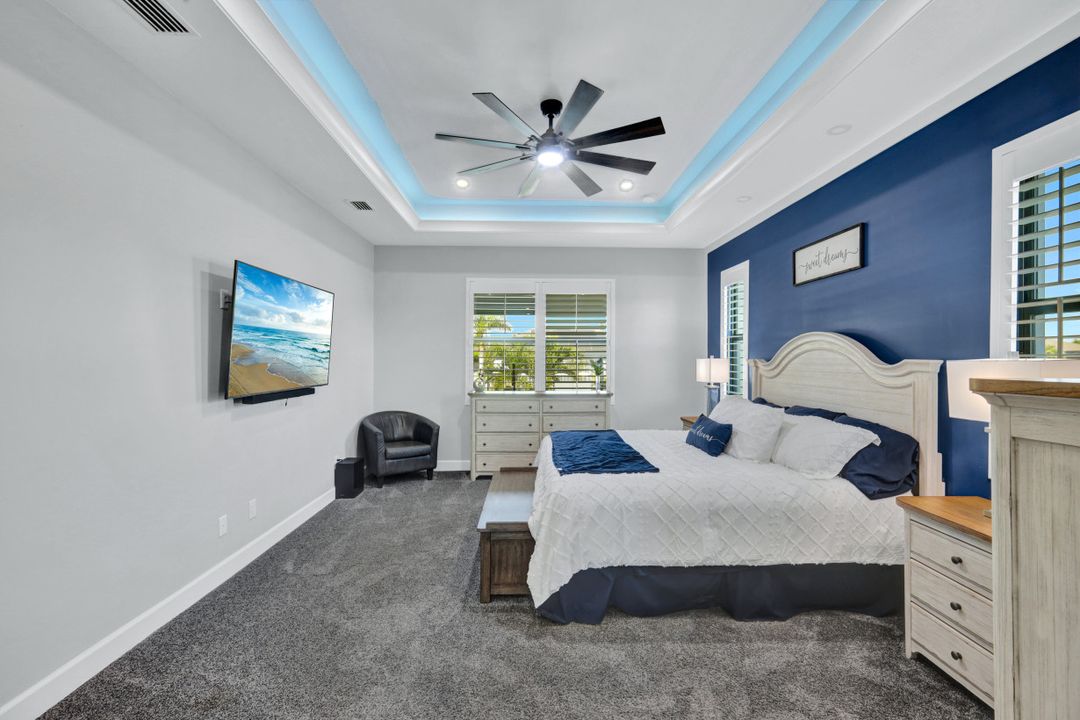 1909 SE 14th St, Cape Coral, FL 33990