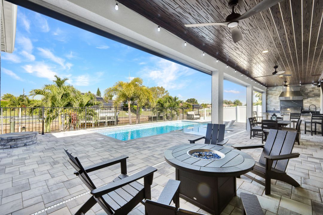 1909 SE 14th St, Cape Coral, FL 33990