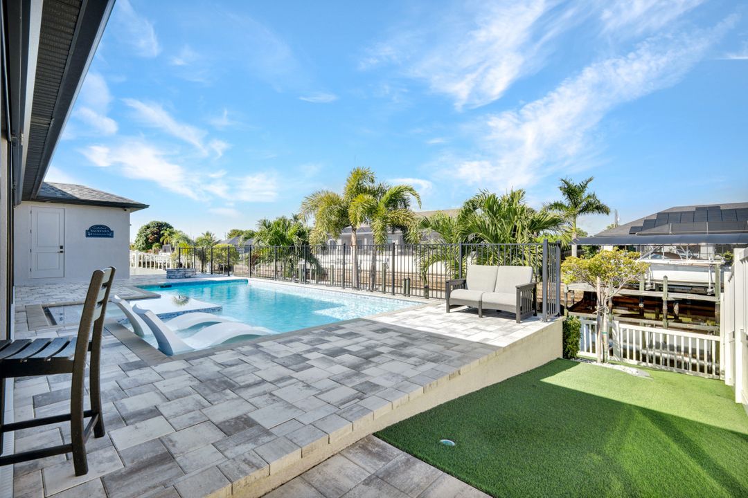 1909 SE 14th St, Cape Coral, FL 33990