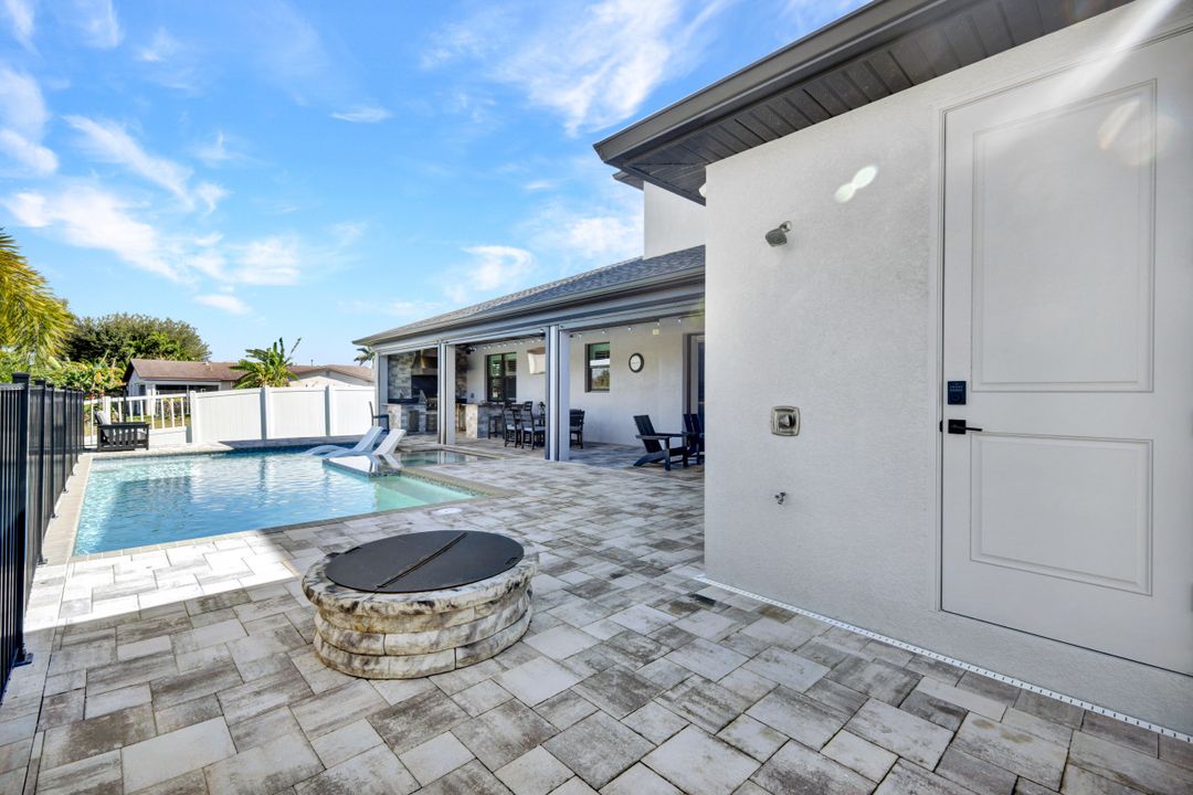 1909 SE 14th St, Cape Coral, FL 33990