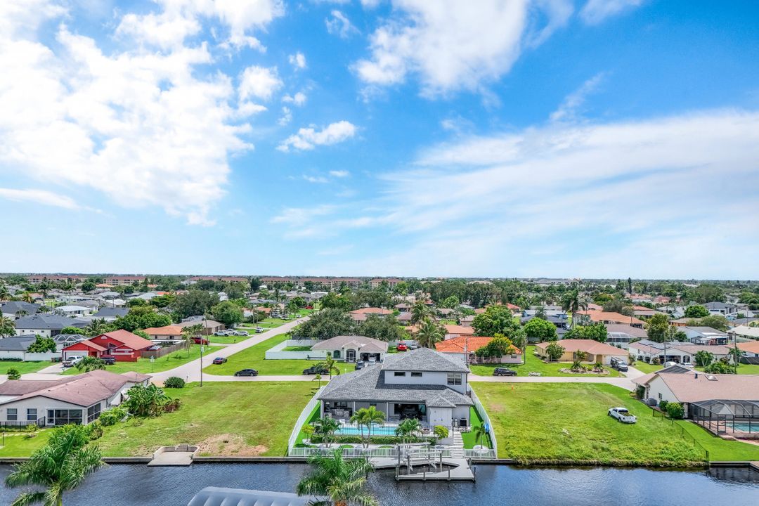 1909 SE 14th St, Cape Coral, FL 33990