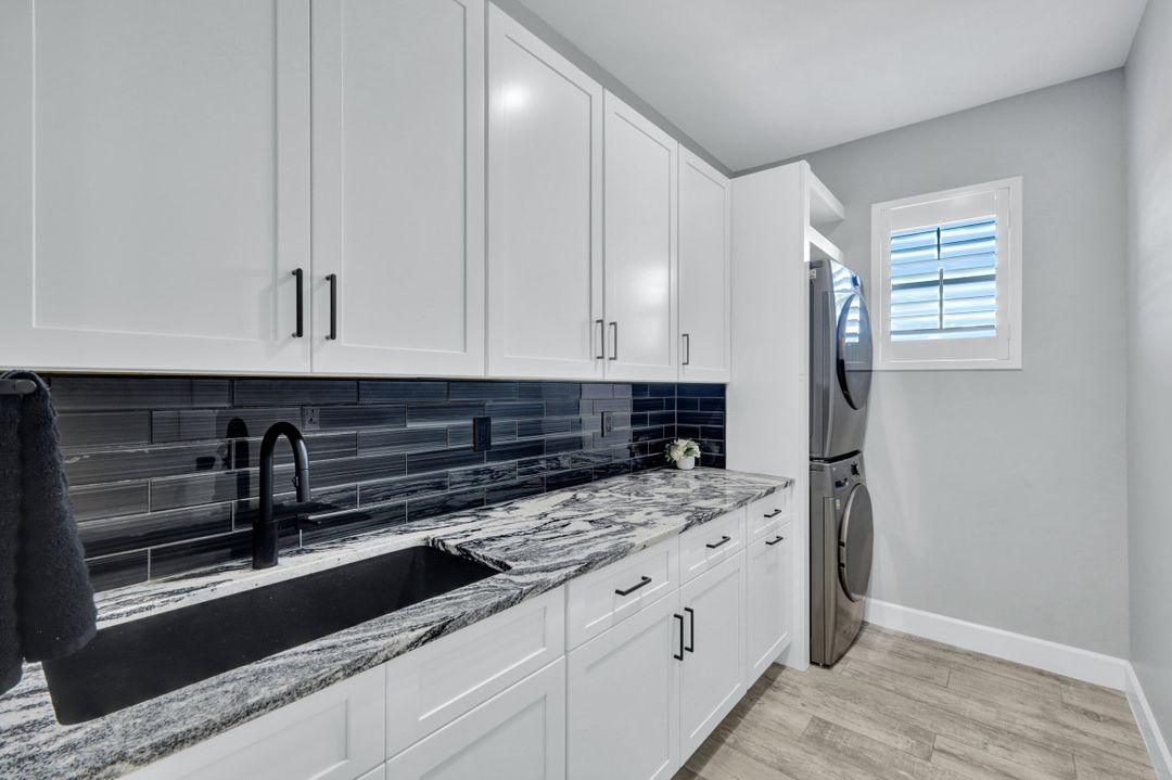 1909 SE 14th St, Cape Coral, FL 33990