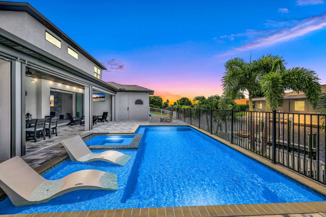 1909 SE 14th St, Cape Coral, FL 33990