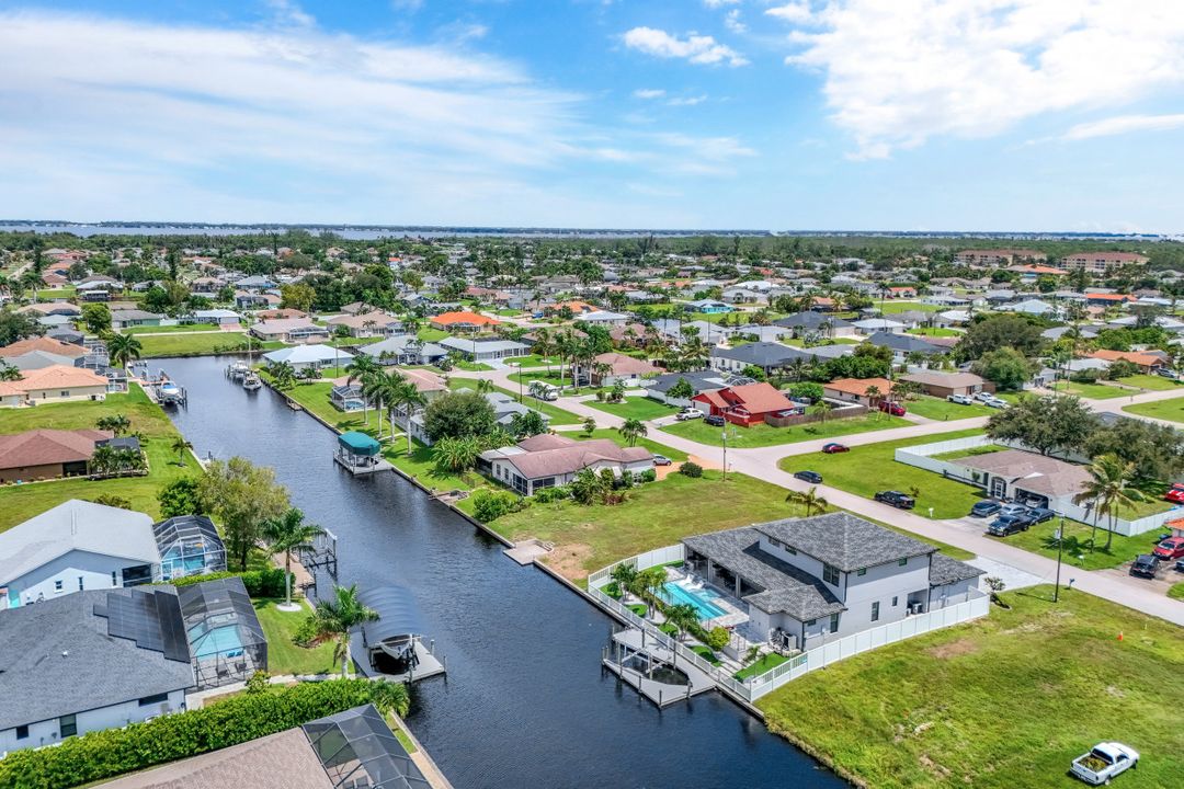 1909 SE 14th St, Cape Coral, FL 33990