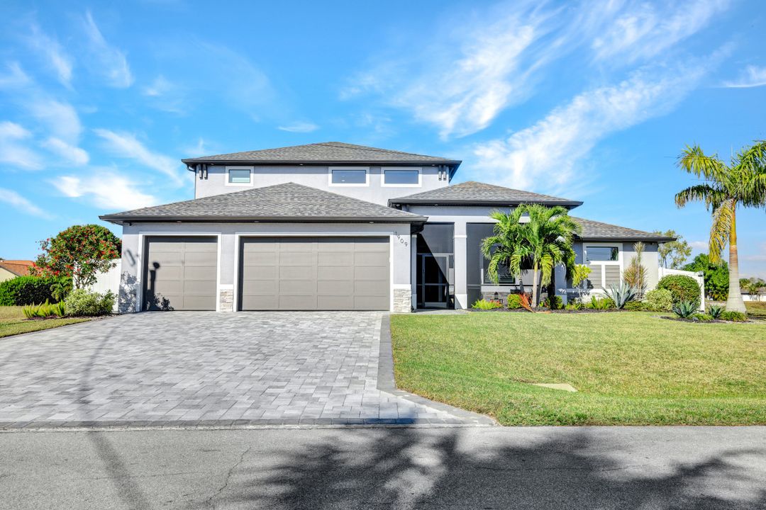 1909 SE 14th St, Cape Coral, FL 33990