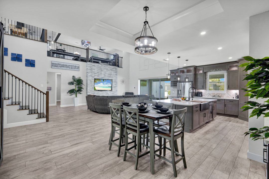 1909 SE 14th St, Cape Coral, FL 33990