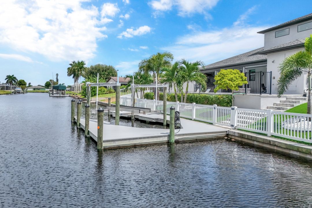 1909 SE 14th St, Cape Coral, FL 33990