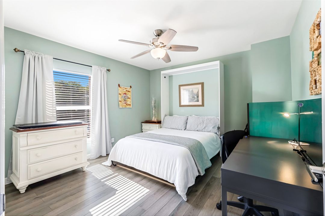 524 Lake Louise Cir #504, Naples, FL 34110