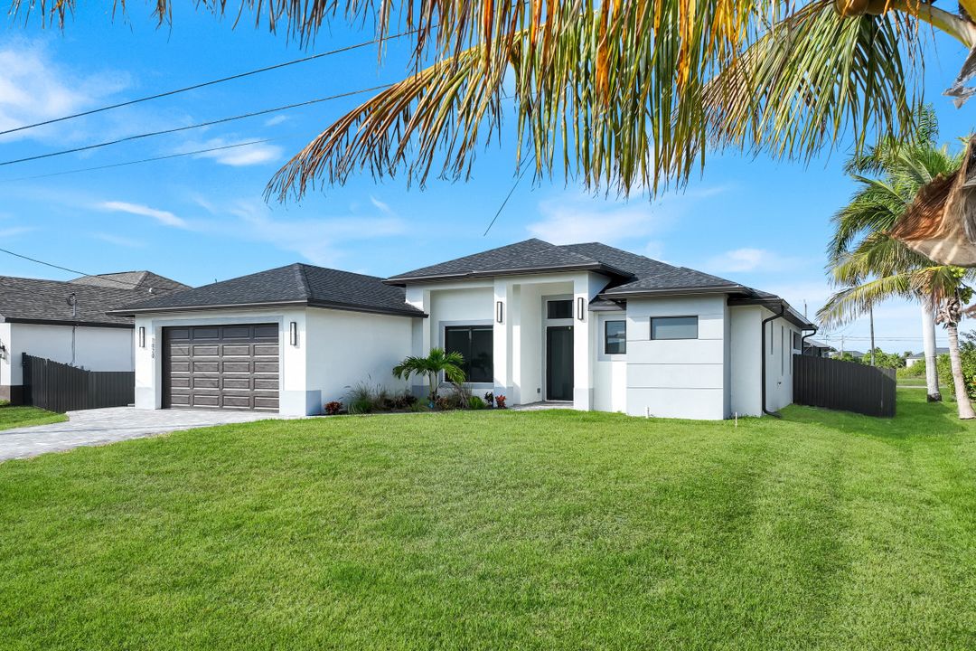 1020 NW 33rd Pl, Cape Coral, FL 33993