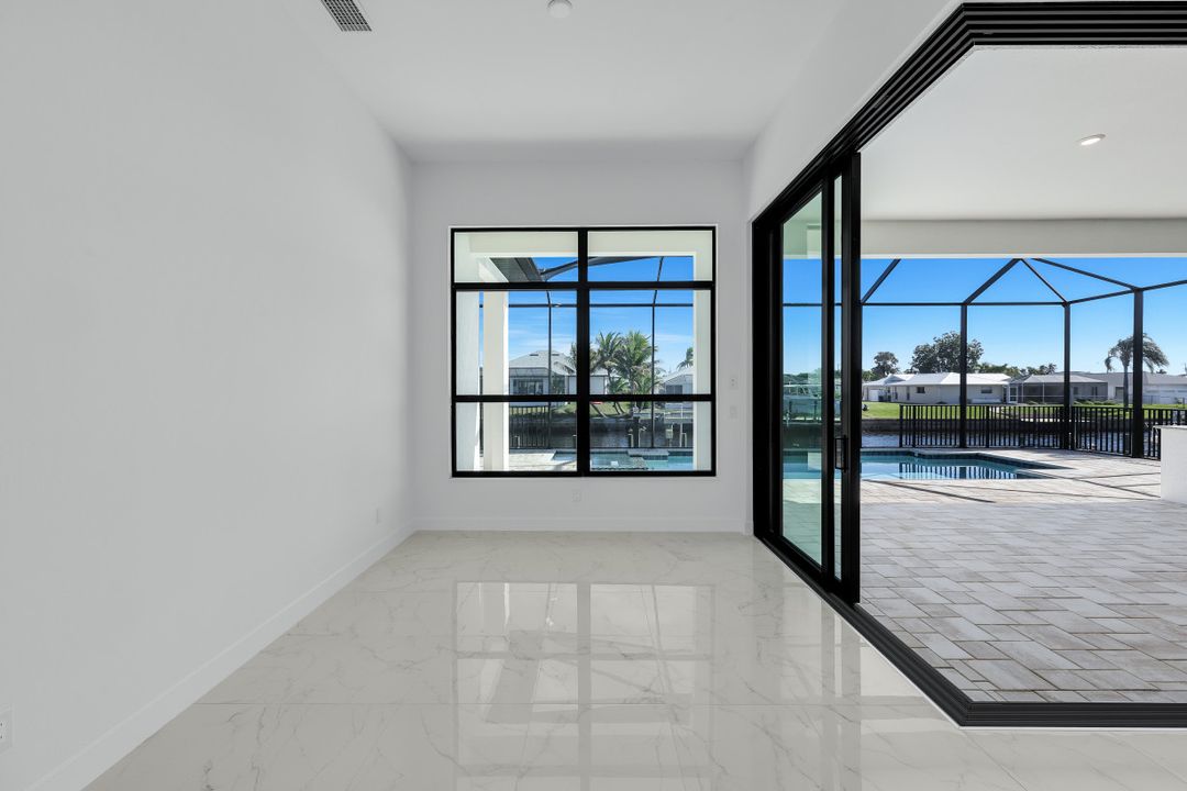 1205 SE 20th Ct, Cape Coral, FL 33990