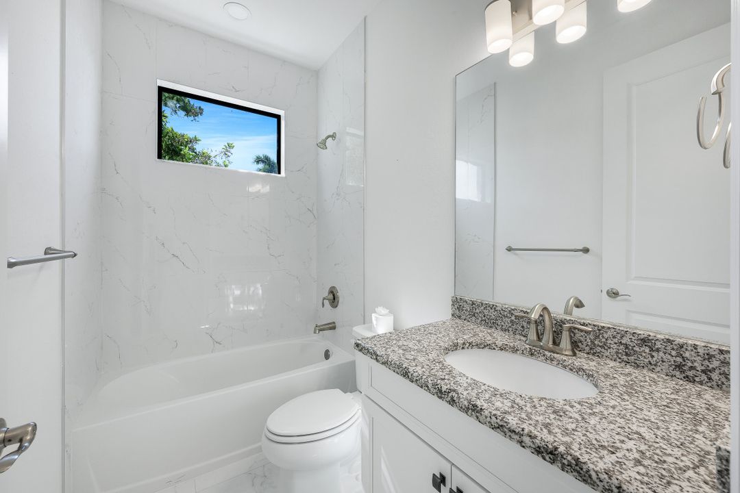 1205 SE 20th Ct, Cape Coral, FL 33990