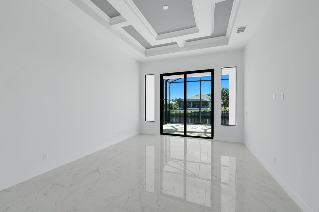 1205 SE 20th Ct, Cape Coral, FL 33990