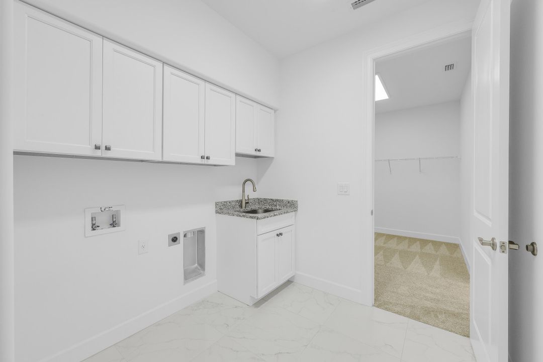 1205 SE 20th Ct, Cape Coral, FL 33990