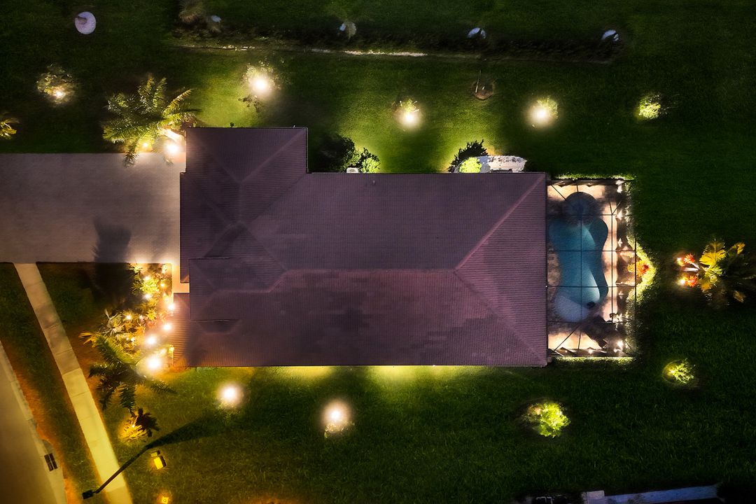 18680 Ensenada Dr, Naples, FL 34114