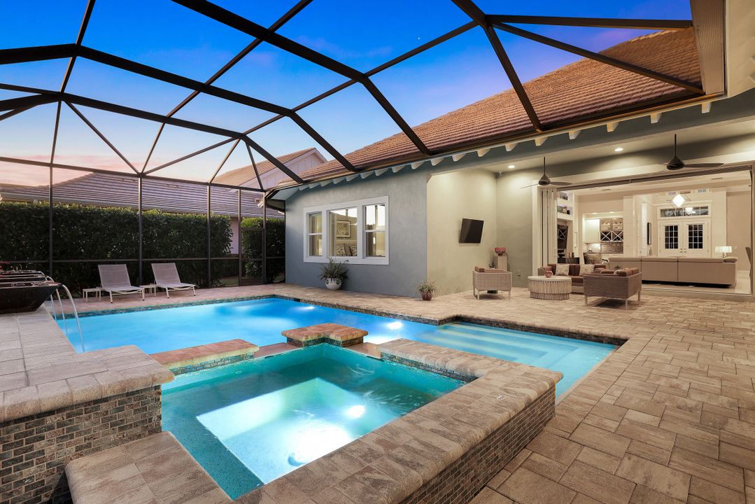 5750 Clarendon Dr, Naples, FL 34113