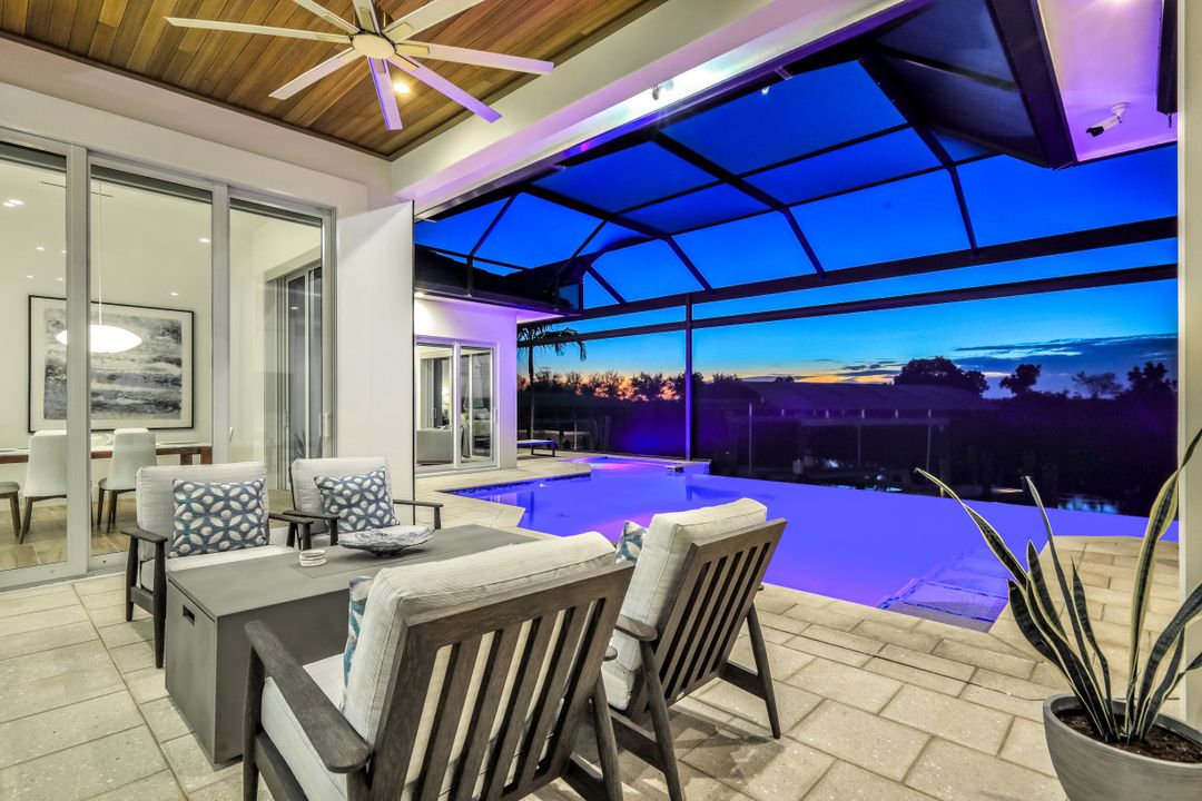 428 SW 39th Ave, Cape Coral, FL 33991