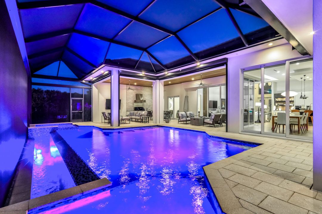 428 SW 39th Ave, Cape Coral, FL 33991