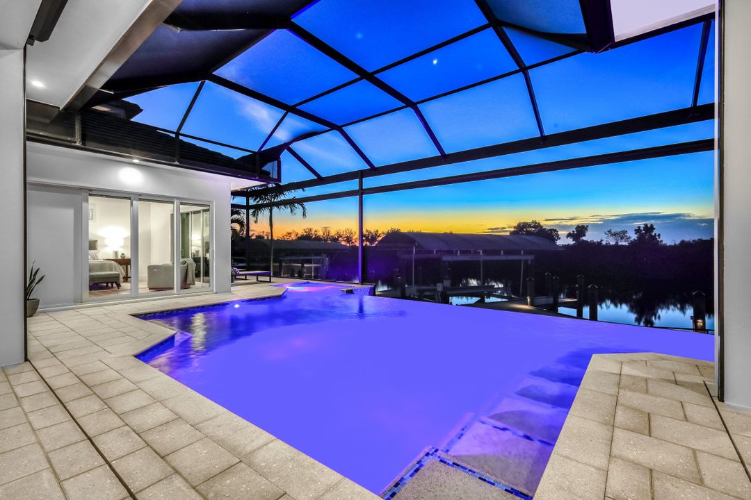 428 SW 39th Ave, Cape Coral, FL 33991