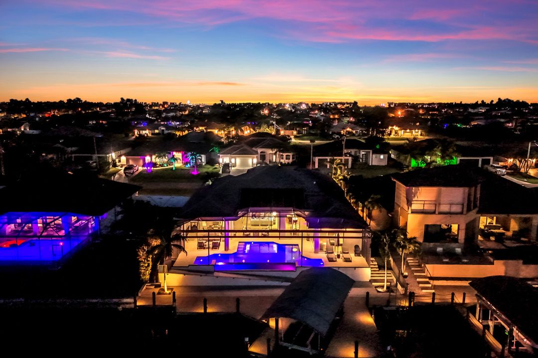 428 SW 39th Ave, Cape Coral, FL 33991