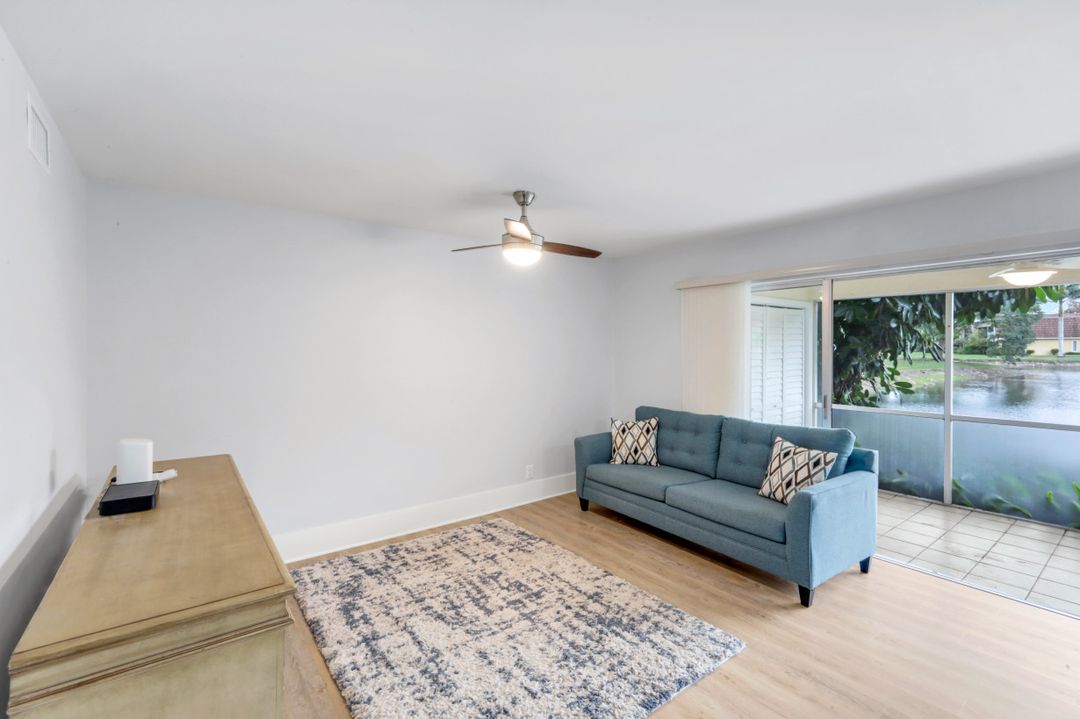 11 Bobolink Ct #11a, Naples, FL 34105