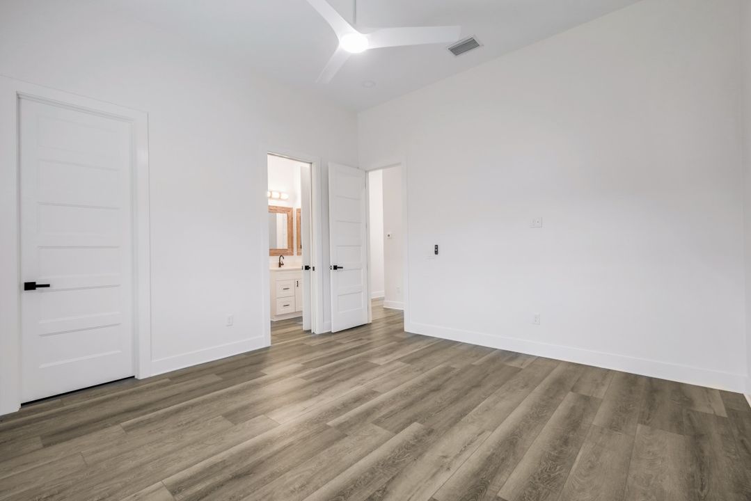 15732 Angelica Dr, Alva, FL 33920