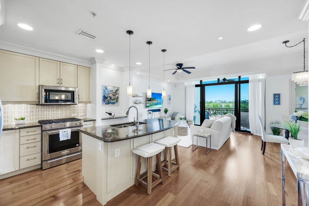 9123 Strada Pl  #7309, Naples, FL 34108