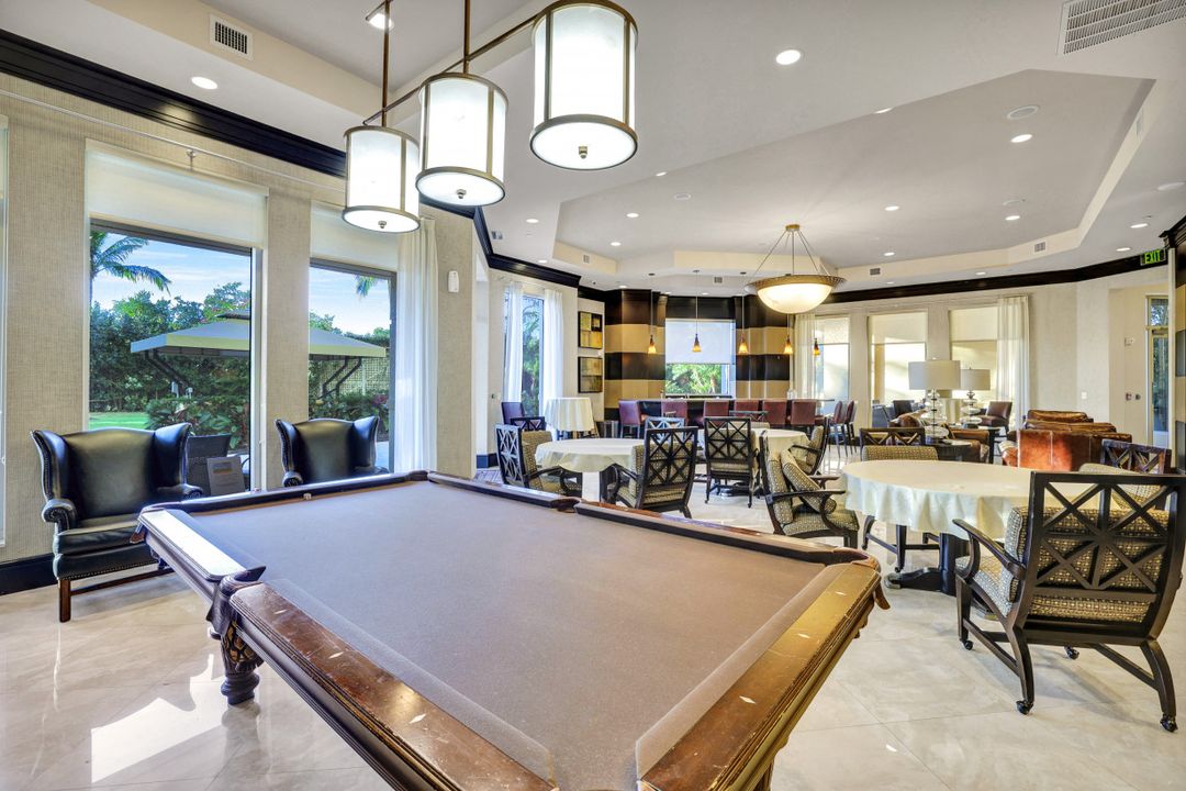 1060 Borghese Ln #1402, Naples, FL 34114